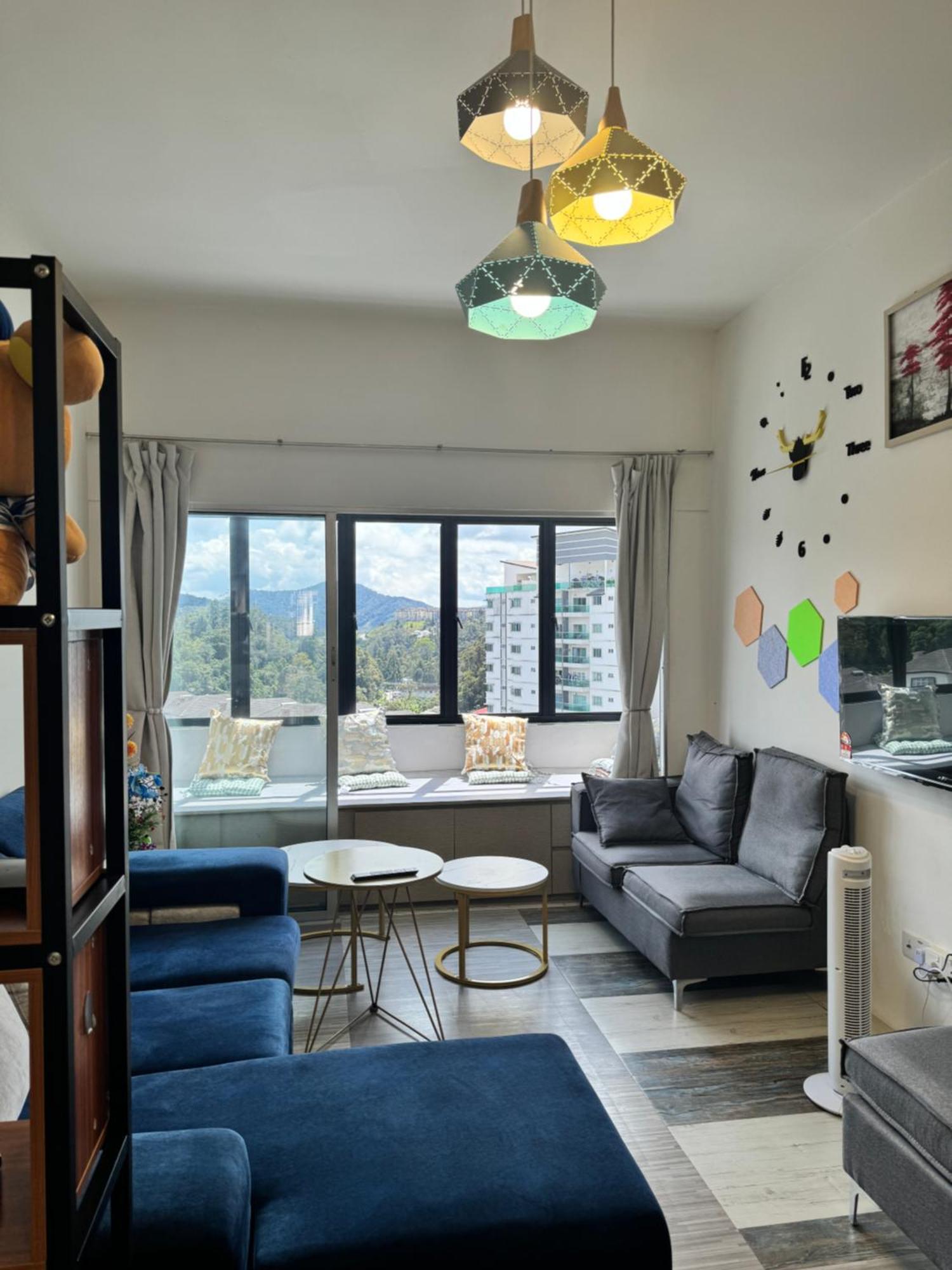 Ayaan Hill View Iin Free Wifi & Netflix Apartment