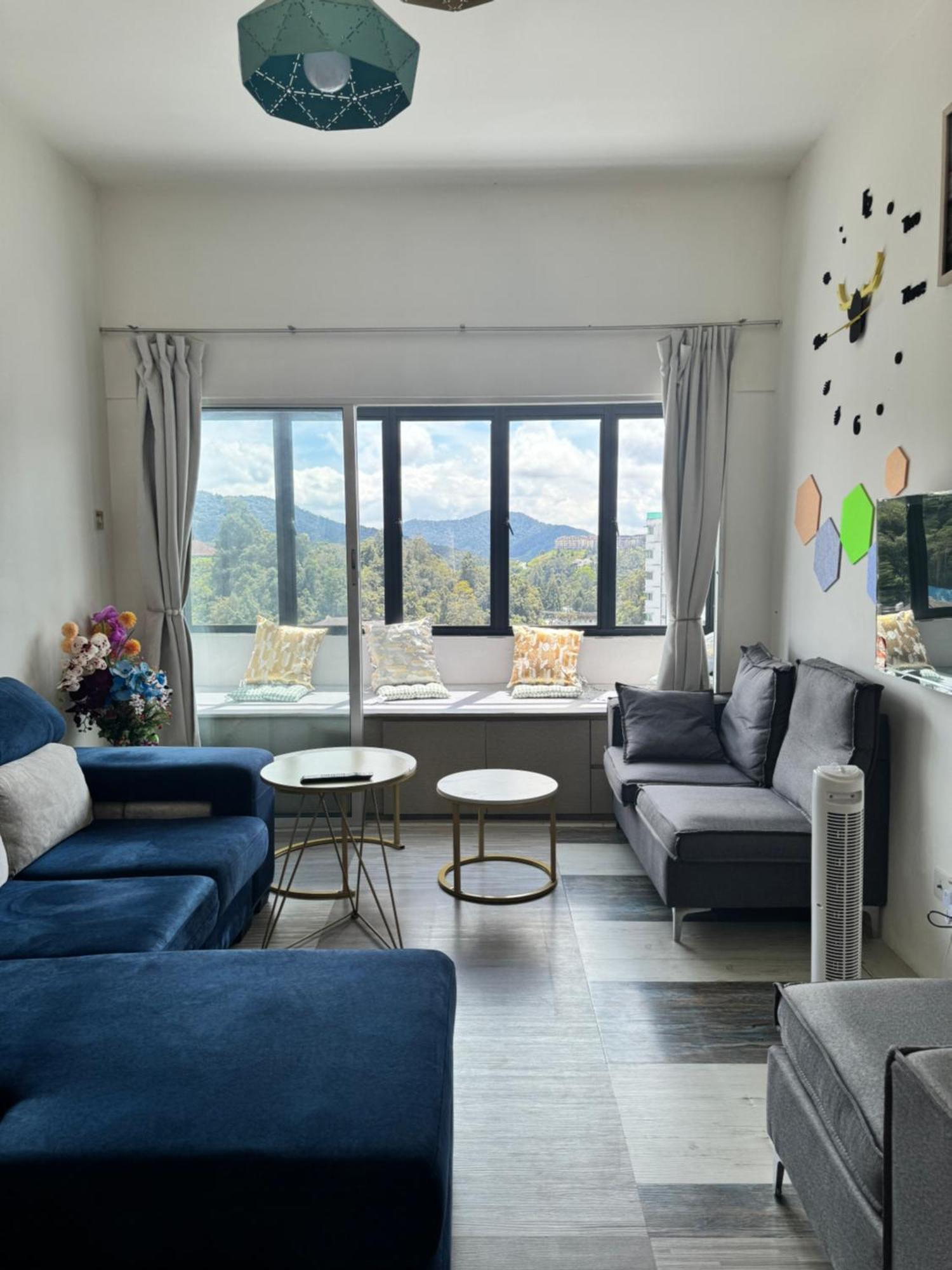 Ayaan Hill View Iin Free Wifi & Netflix Apartment